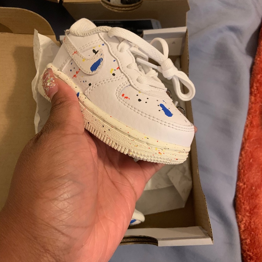 Unisex Baby Nike Air Force 1 (size 4C)